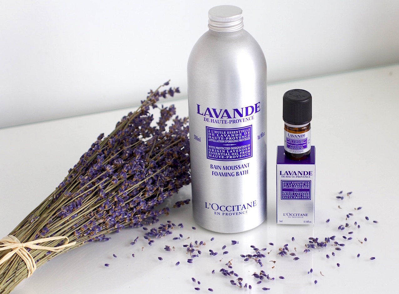 Kết quả hình ảnh cho L'Occitane Relaxing & Foaming Lavender Bubble Bath
